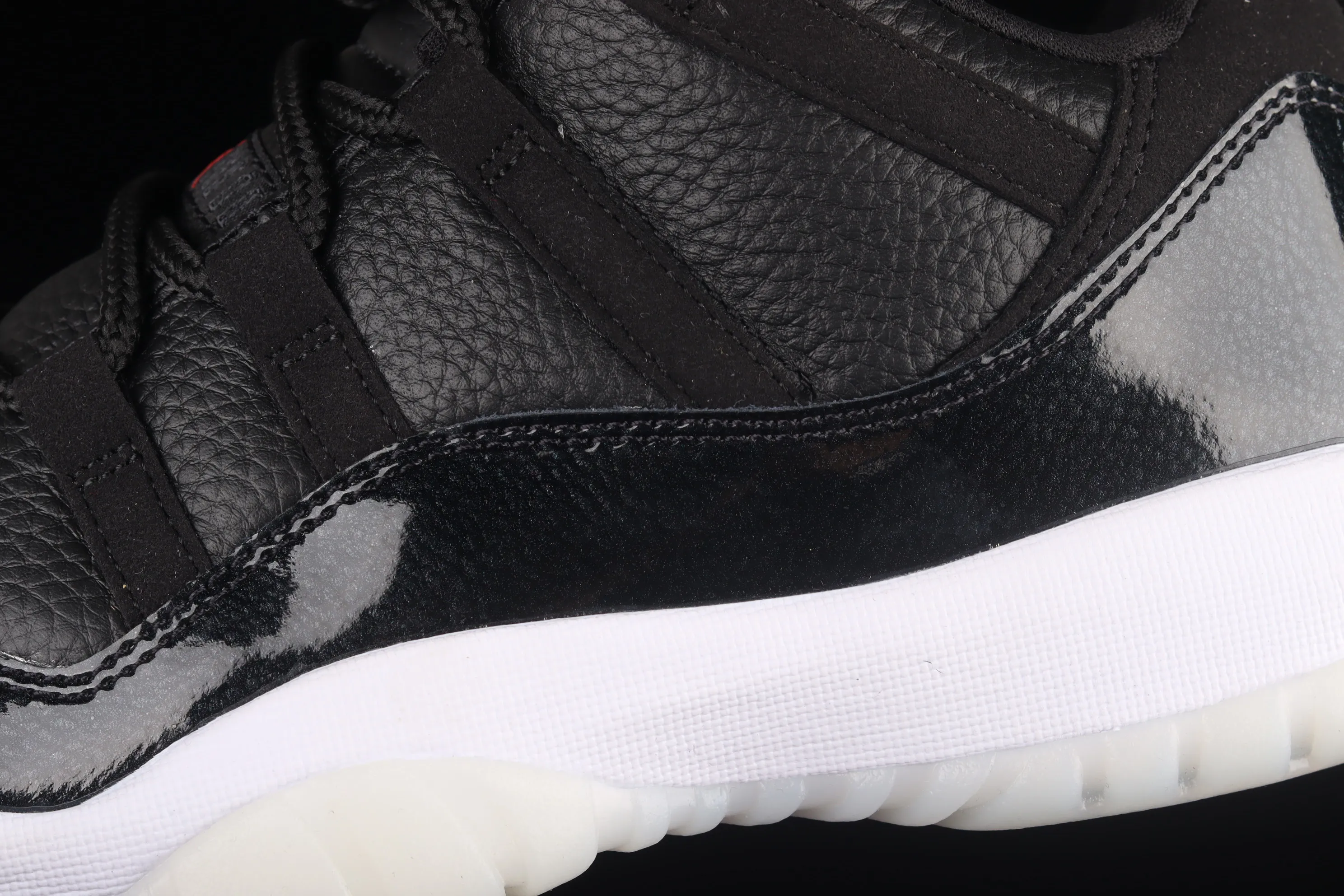 All categories Air Jordan Jordan series basketball shoes Air Jordan 11 pure original version Air Jordan 11 Retro Low "72-10" AJ11 low top devil sports culture basketball shoes AV2187-001